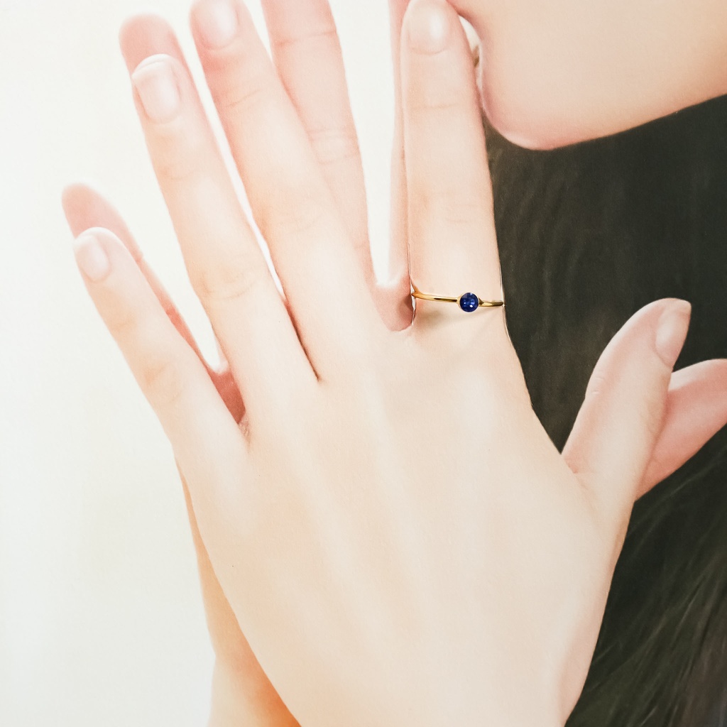 サファイアカラーの シンプルRing 金具の色が選べます