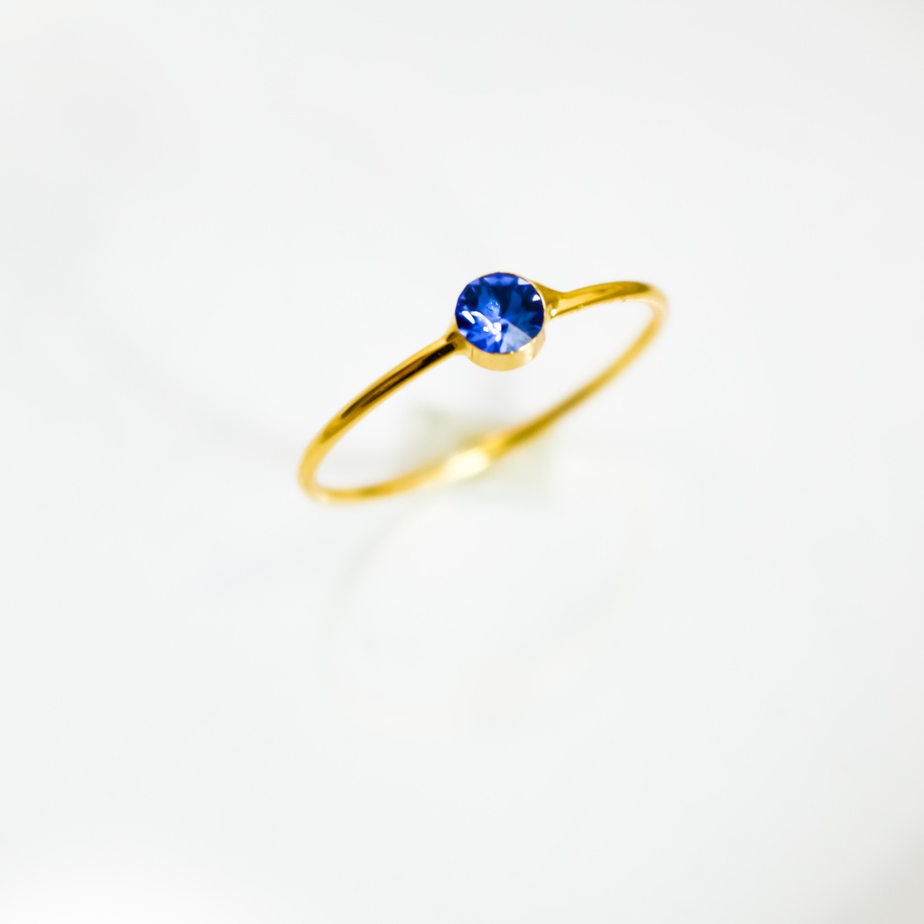 サファイアカラーの シンプルRing 金具の色が選べます