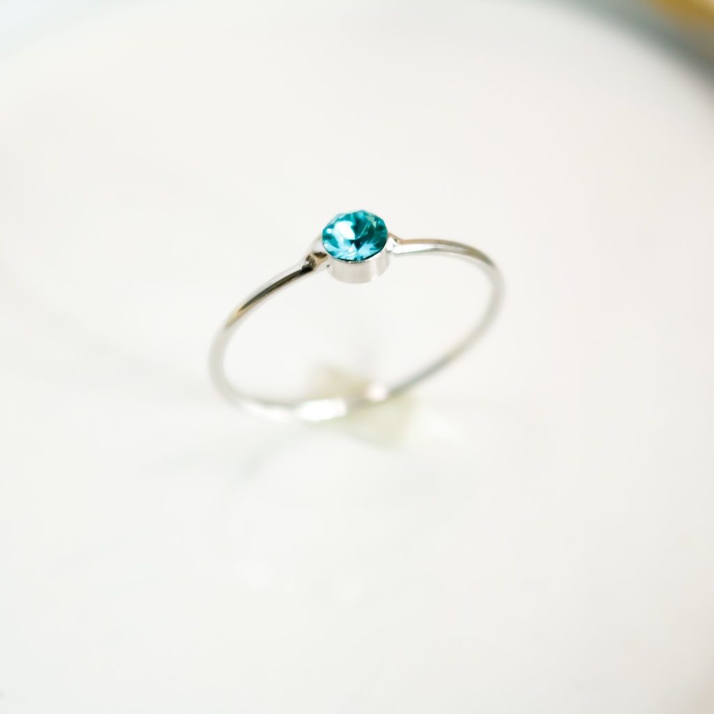 ライトターコイズカラーの シンプルRing 金具の色が選べます