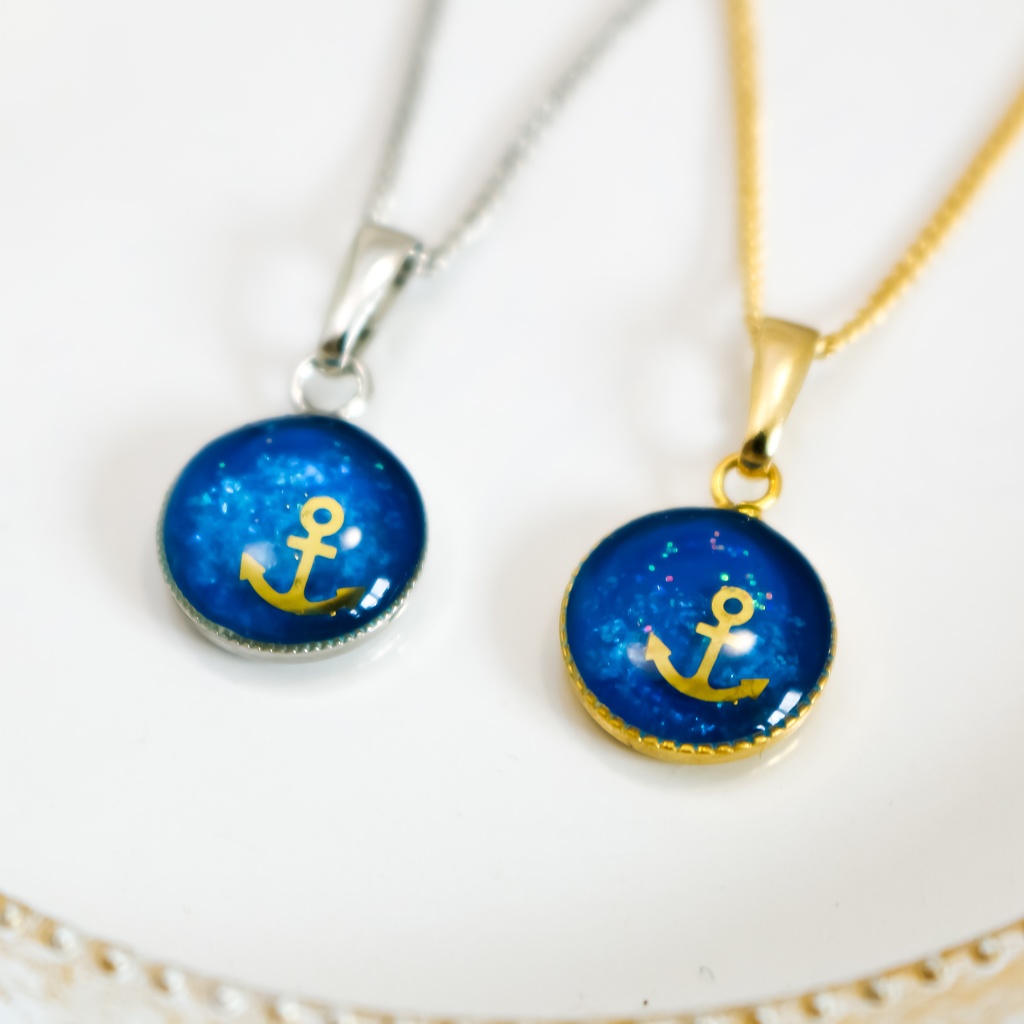  OSEAN BLUEのシンプルネックレス　アンカー　金具の色が選べます