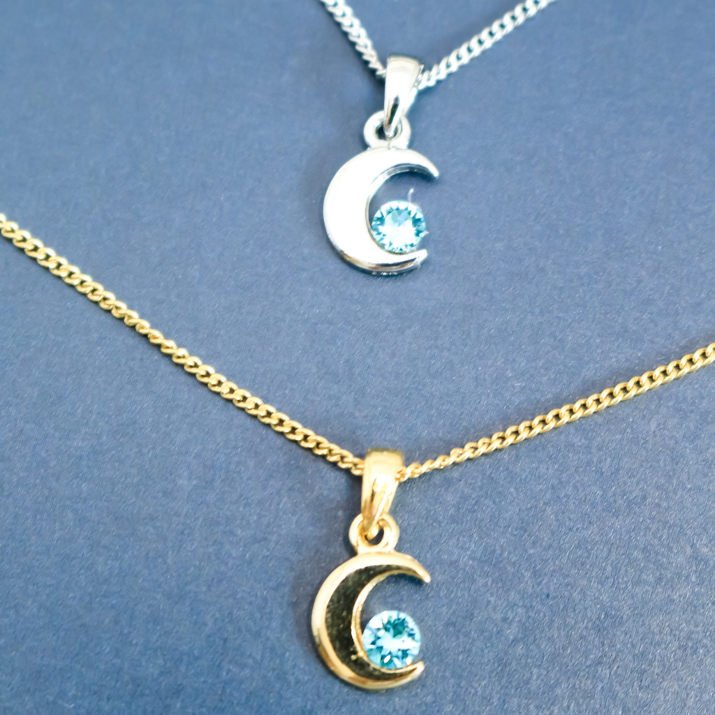 クリスタルムーンのネックレス ライトーターコイズ 金具の色が選べます