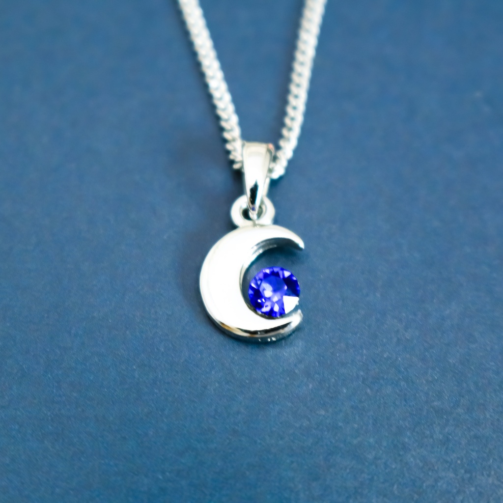 クリスタルムーンのネックレス マジェスティックブルー 金具の色が選べます