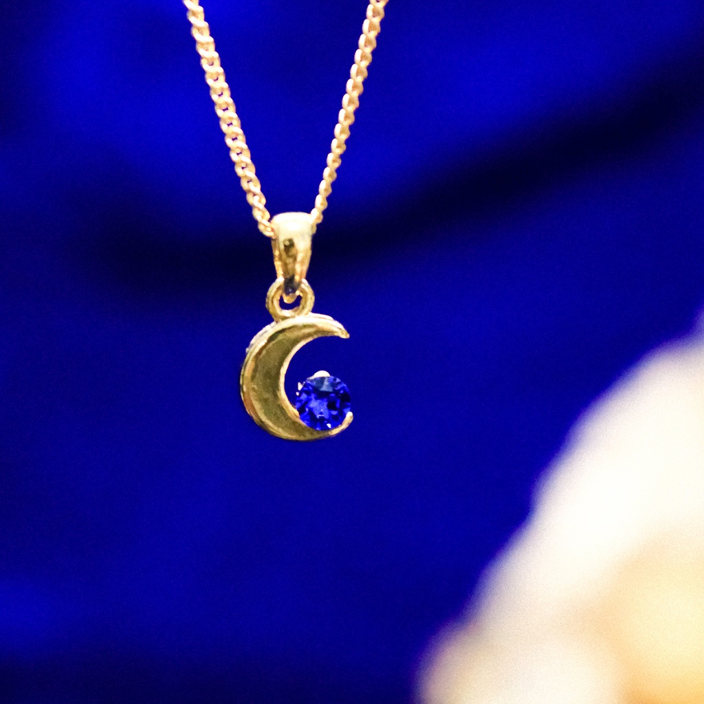 クリスタルムーンのネックレス マジェスティックブルー 金具の色が選べます