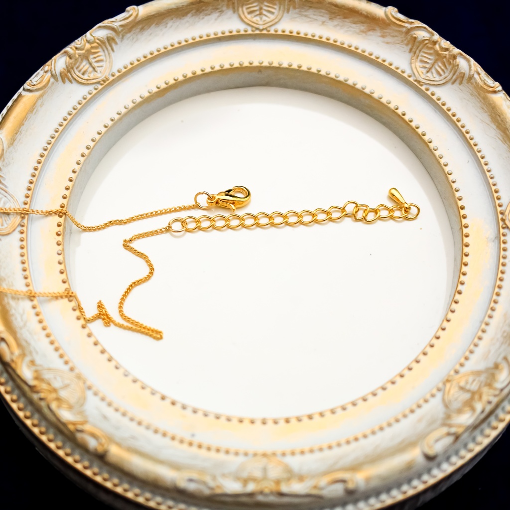 春カラーグラデーションのオーバルカットネックレス ピンク×ブルー ゴールド金具 16kgp使用