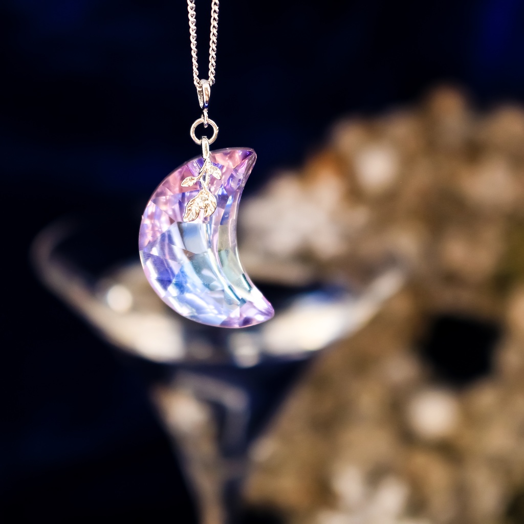 クリスタルラベンダームーンのネックレス 金具の色が選べます