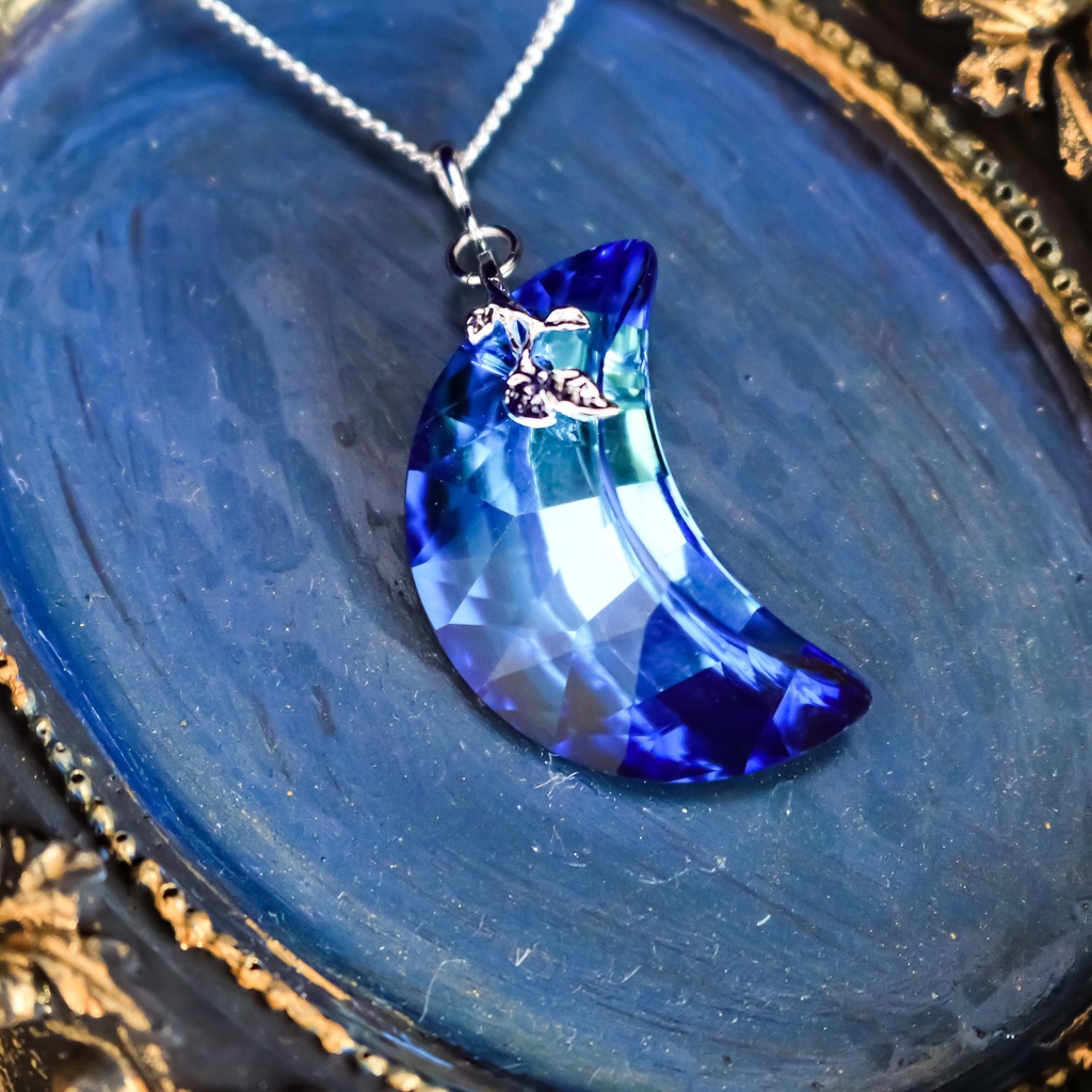 クリスタルーブルームーンのネックレス 金具の色が選べます