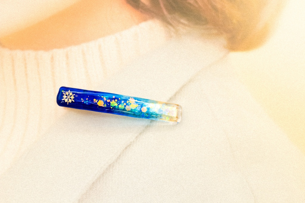 雪の結晶のヘアクリップ スティックタイプ ゴールド金具