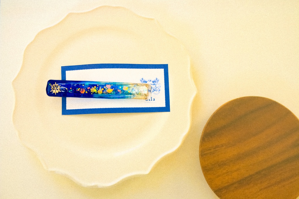 雪の結晶のヘアクリップ スティックタイプ ゴールド金具