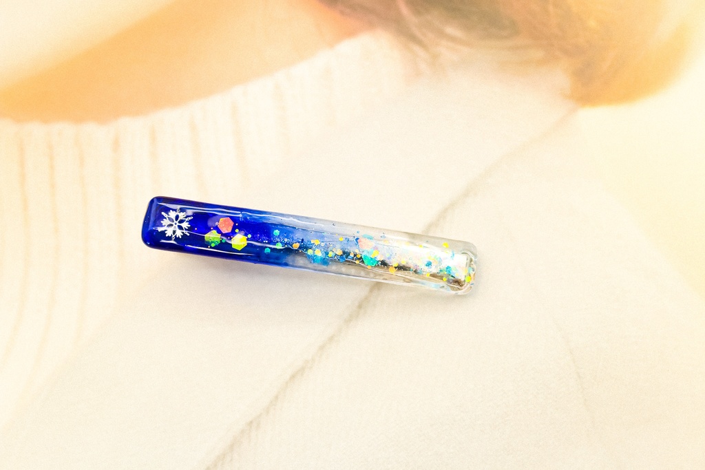 雪の結晶のヘアクリップ スティックタイプ シルバー金具