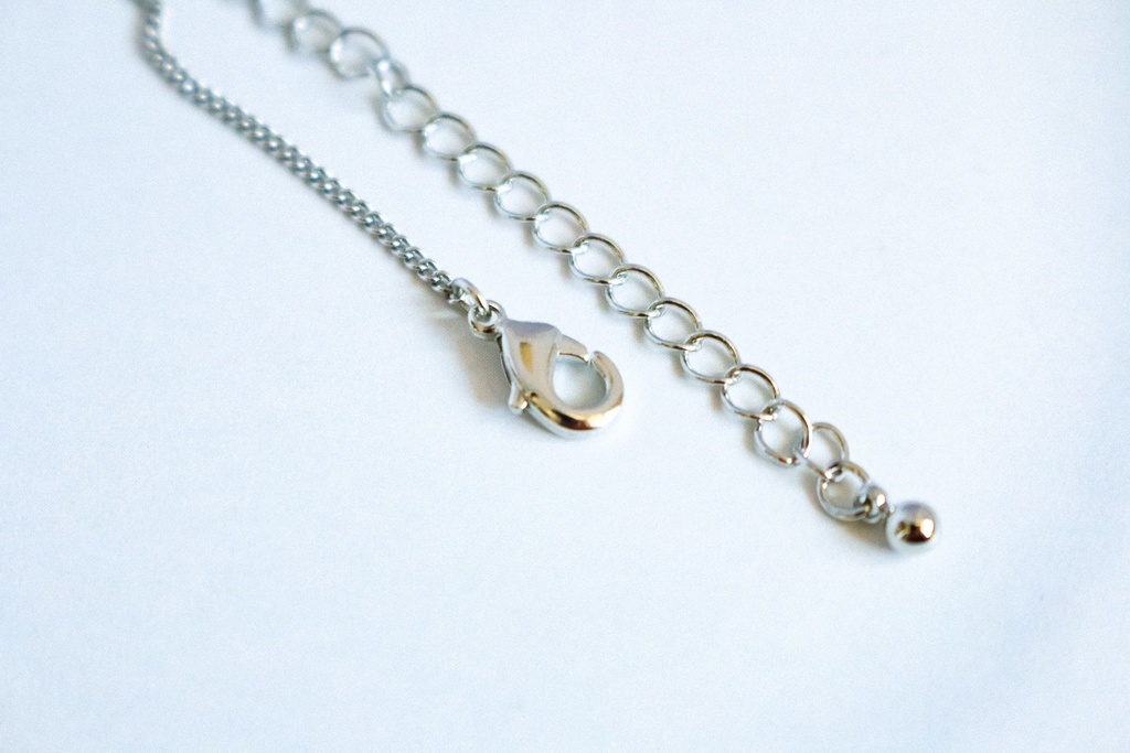 【春アクセ】桜色のクリスタルガラスのブレスレット シルバー金具