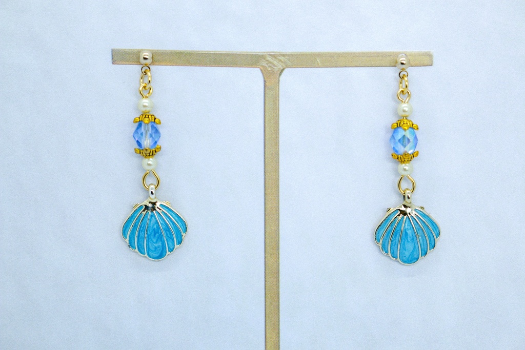 【潮騒の記憶】ターコイズの貝殻とチェコガラスのピアス ゴールド金具 イヤリング変更可能