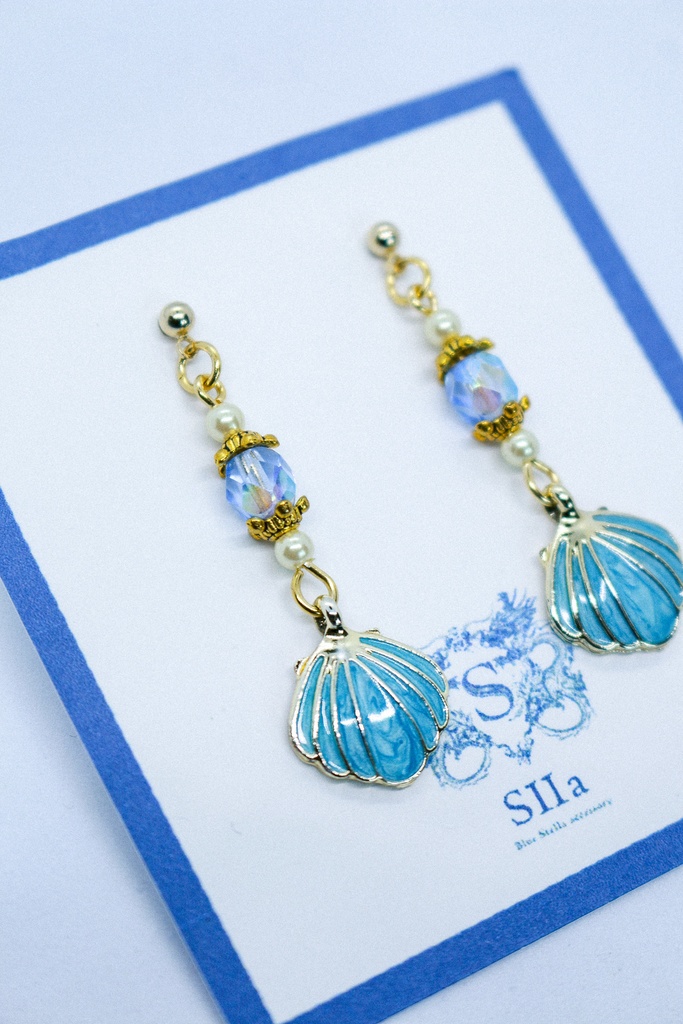 【潮騒の記憶】ターコイズの貝殻とチェコガラスのピアス ゴールド金具 イヤリング変更可能