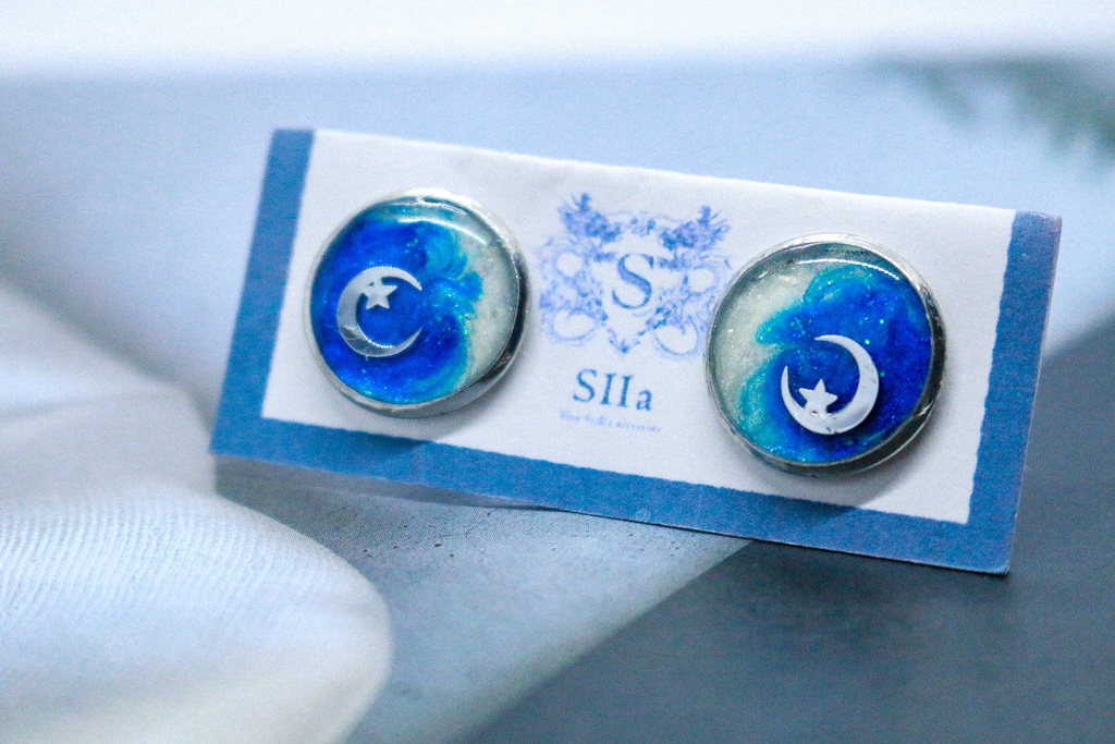 夜明けのカフスボタン ホワイト×オーシャンブルー 金具の色が選べます