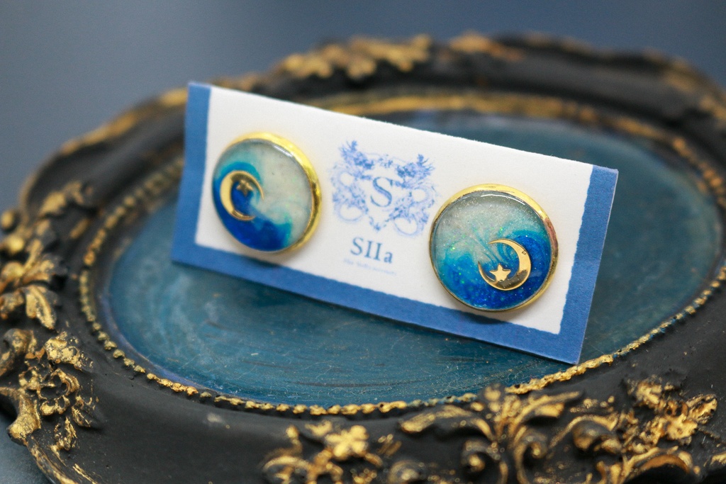 夜明けのカフスボタン ホワイト×オーシャンブルー 金具の色が選べます