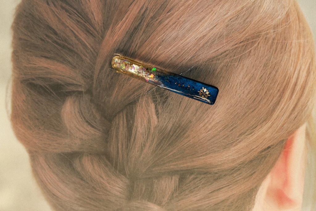 ヘアクリップ~深夜の雪~ ゴールド金具