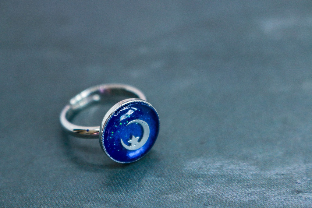 三日月夜のRing(フリー) ネイビー×オーシャンブルー 金具の色が選べます