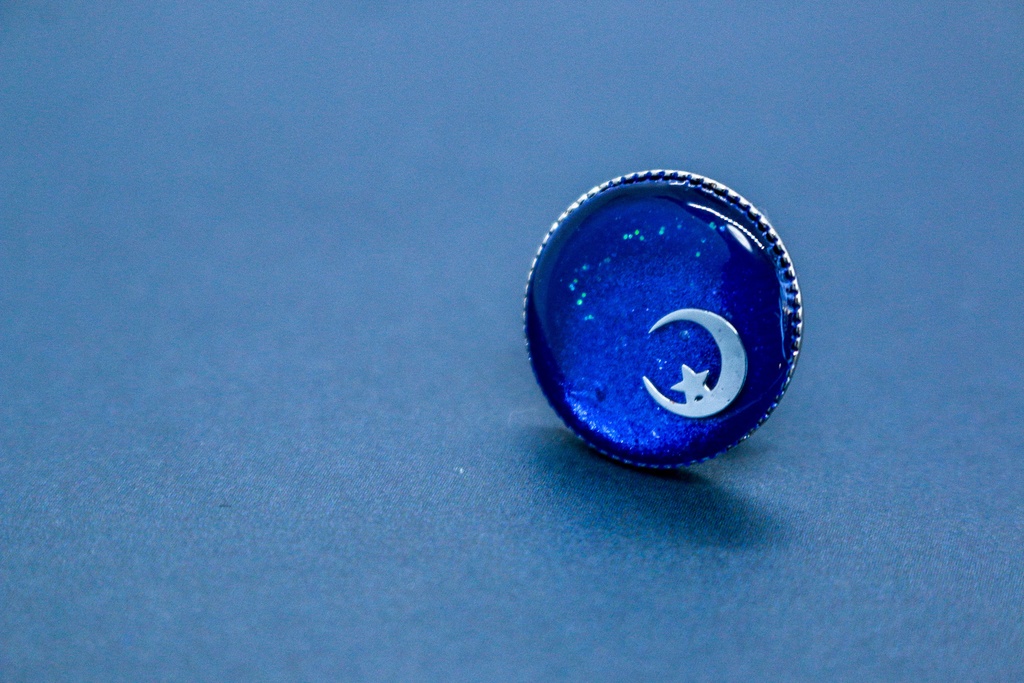 【静寂の月夜 〜シルバームーンのタックピン〜】