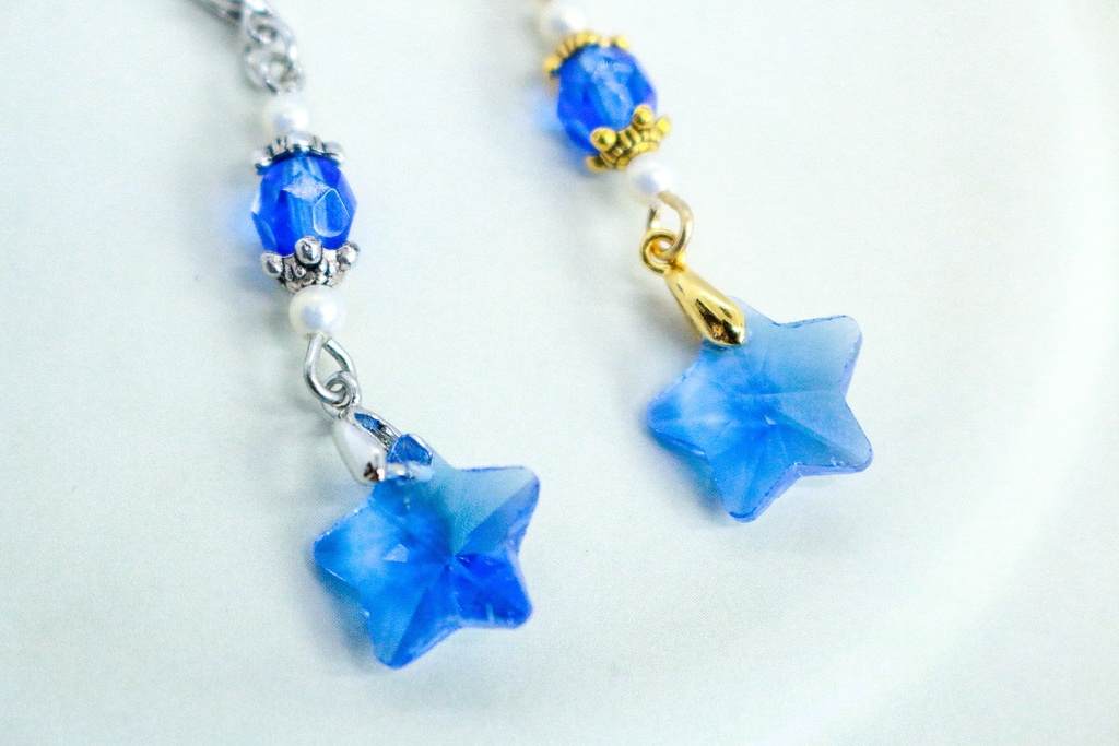 きらめくガラス星のチャーム クリアサファイア