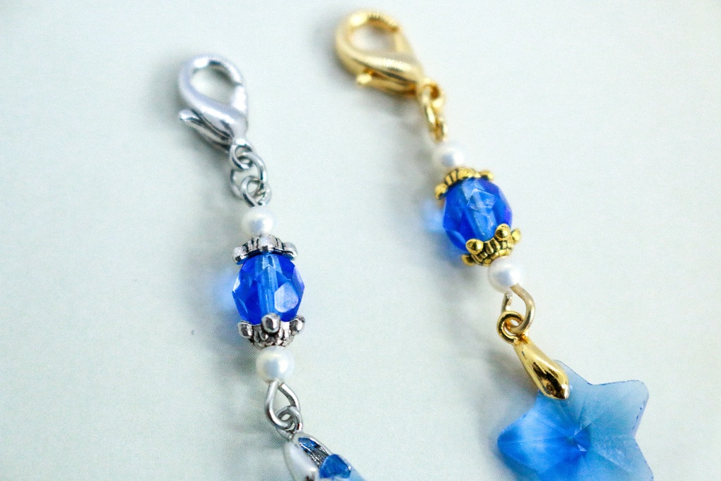 きらめくガラス星のチャーム クリアサファイア