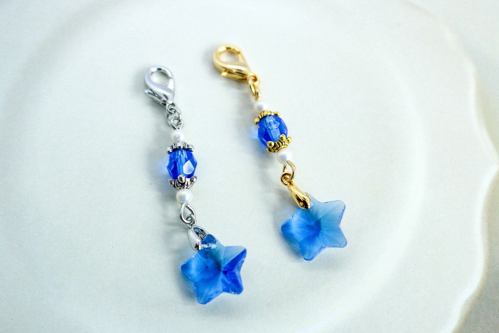 きらめくガラス星のチャーム クリアサファイア