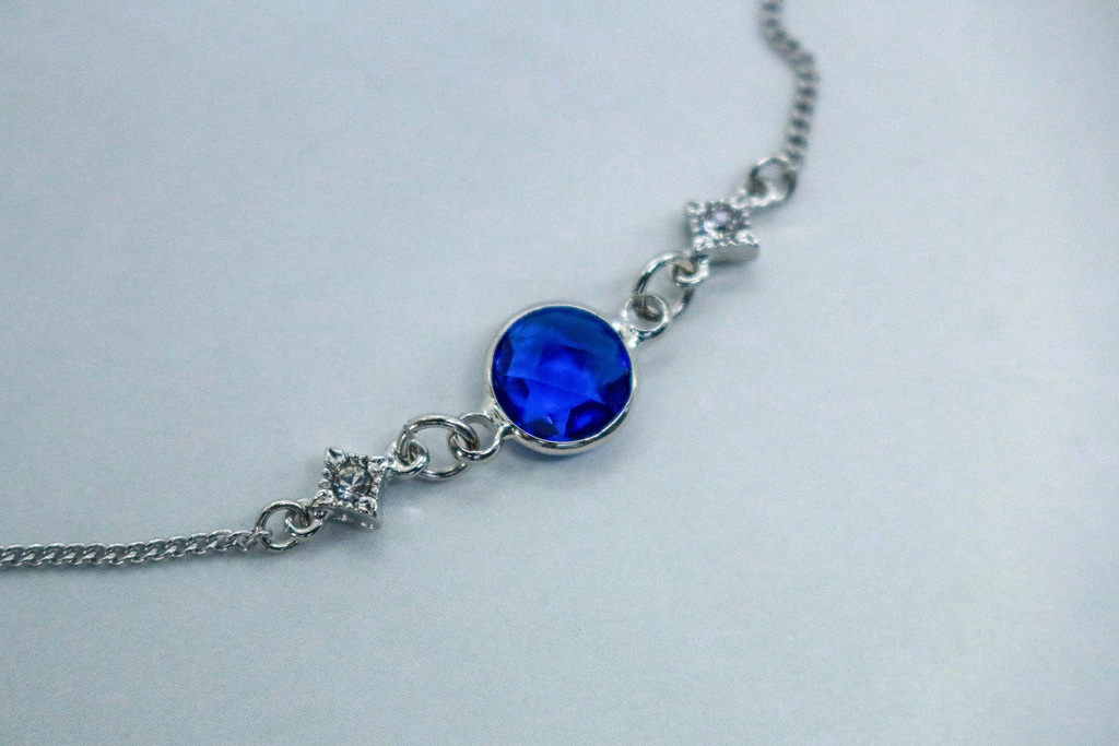 クリスタルガラスのブレスレット マジェスティックブルー シルバー金具