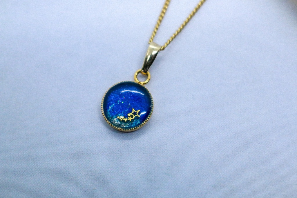 流れ星のネックレス オーシャンブルー×シャンパンゴールド ゴールド金具