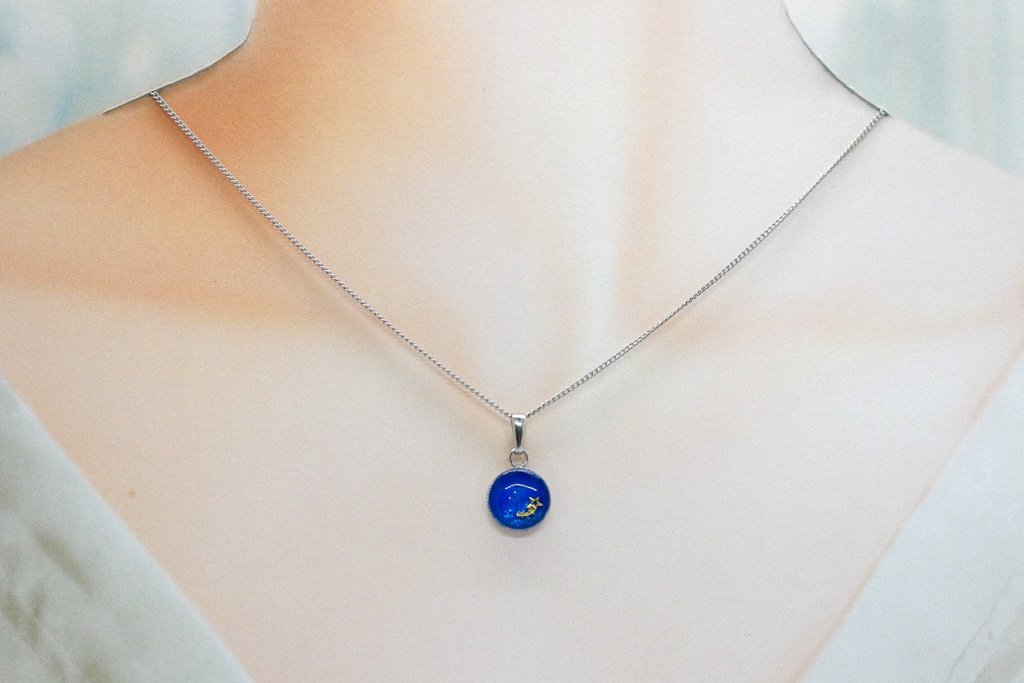 流れ星のネックレス シアン×シアンラメ 金具の色が選べます