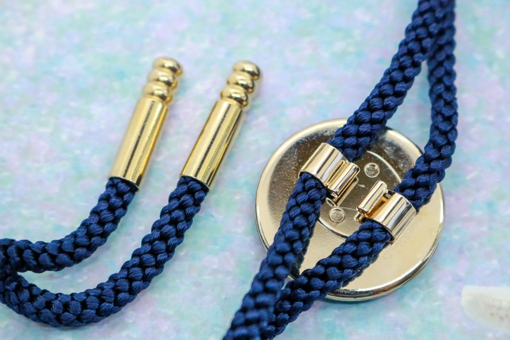 アンカーのループタイ スカイブルー×オーシャンブルー ゴールド金具