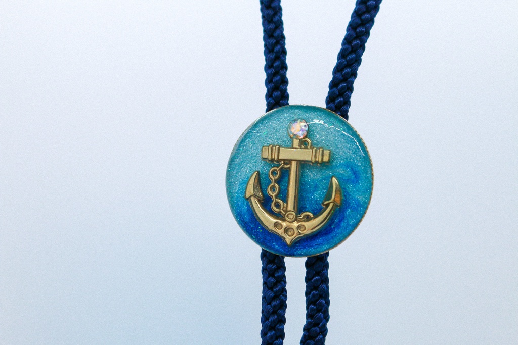 アンカーのループタイ スカイブルー×オーシャンブルー ゴールド金具