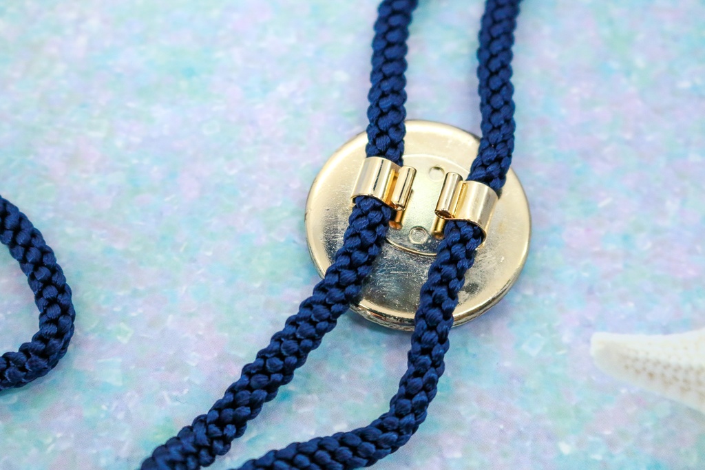 すっきりアンカーのループタイ ブルー×オーロラ ゴールド金具