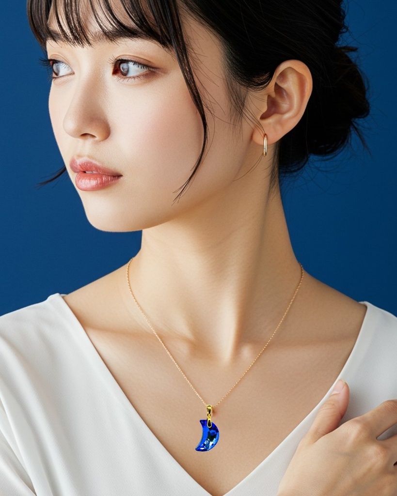 【青の境界】クリスタルガラスのBlue Moonネックレス 金具の色が選べます