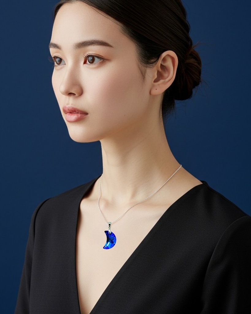【青の境界】クリスタルガラスのBlue Moonネックレス 金具の色が選べます