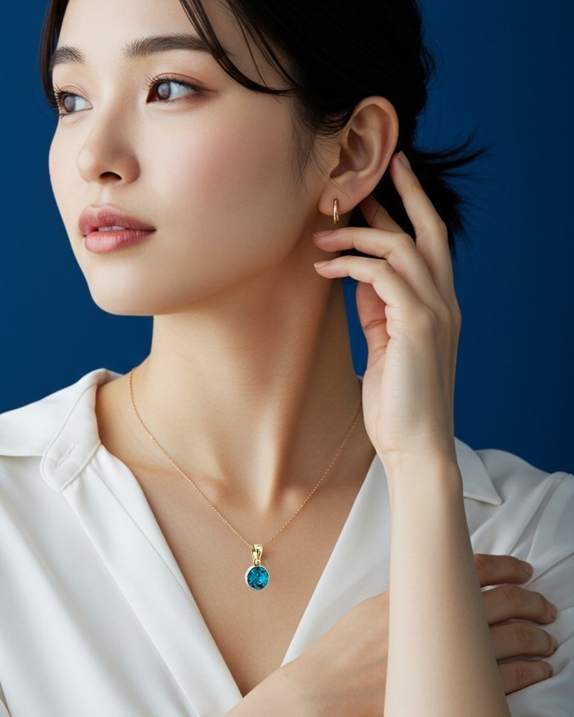 【蒼の余韻】シンプルなまるいクリスタルガラスのネックレス ~ブルージルコン~ 金具の色が選べます