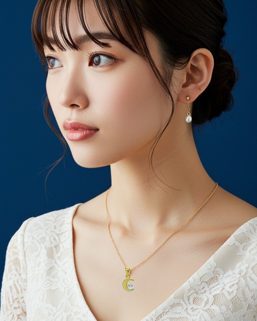 【月の守り石 – 小さな三日月とオーロラクリスタルのネックレス】 金具の色が選べます