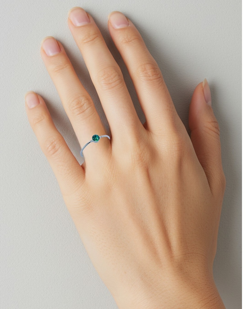 【Ring】 - 芽吹きの指環 ― “エメラルドカラーのクリスタルガラスリング” ―10号&13号金具の色が選べます