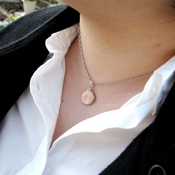 ちいさなまるいネックレス さくら