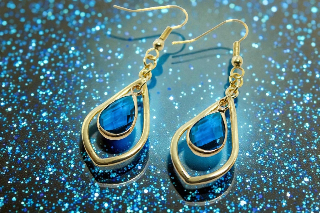 Teardrop のピアス MidnightBlue ゴールド金具 イヤリング変更可能