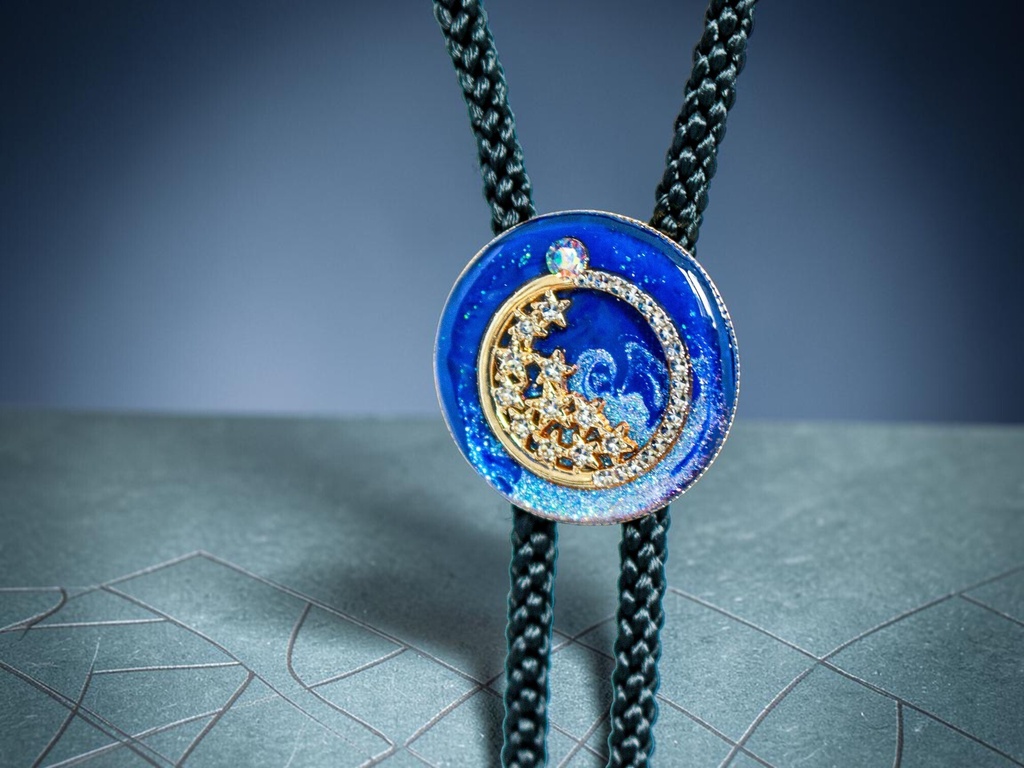 【星空ブルーとオーロラのループタイ】 ロイヤルブルー×オーロラ ゴールド金具