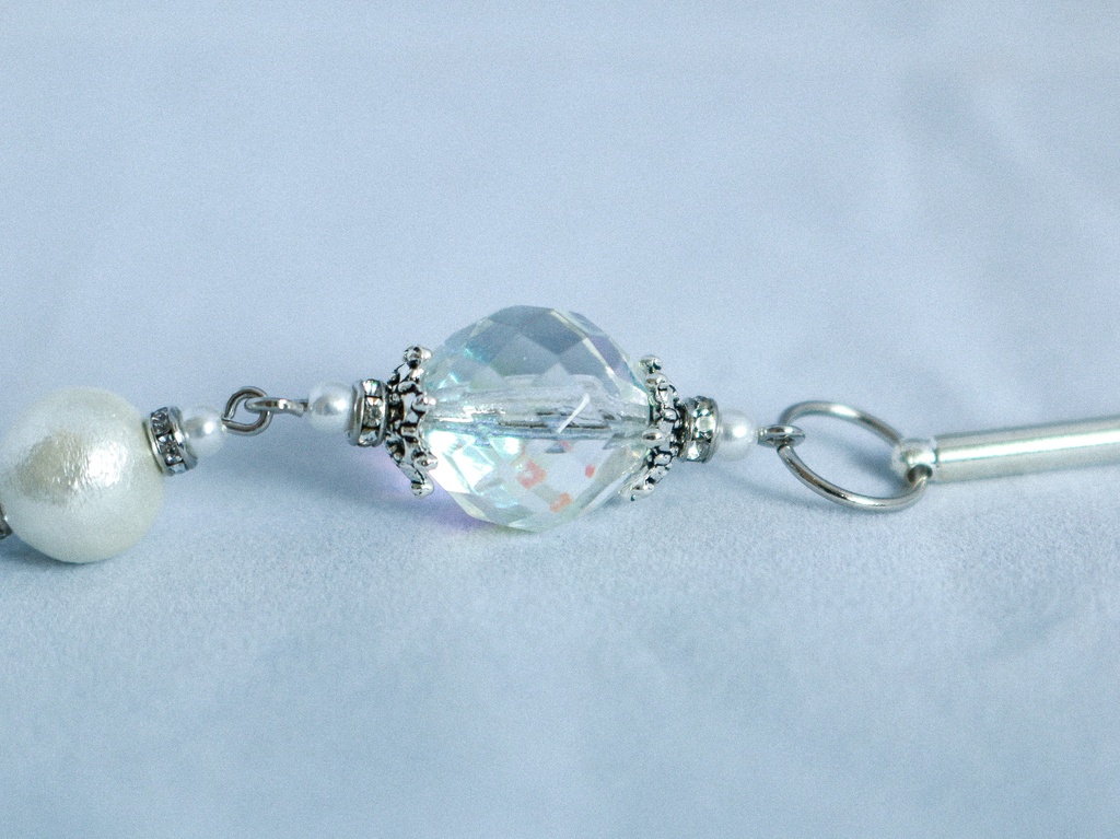 「光彩のかんざし」チェコガラスのかんざし オーロラ×ホワイト *金具の色が選べます