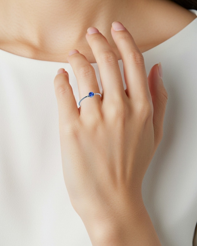 オーストリアクリスタルガラス・サファイアカラーの シンプルRing 10号・13号 金具の色が選べます
