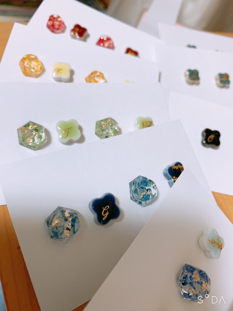 【2種類セット】イメージ耳飾り(かまぼこ隊+/柱)