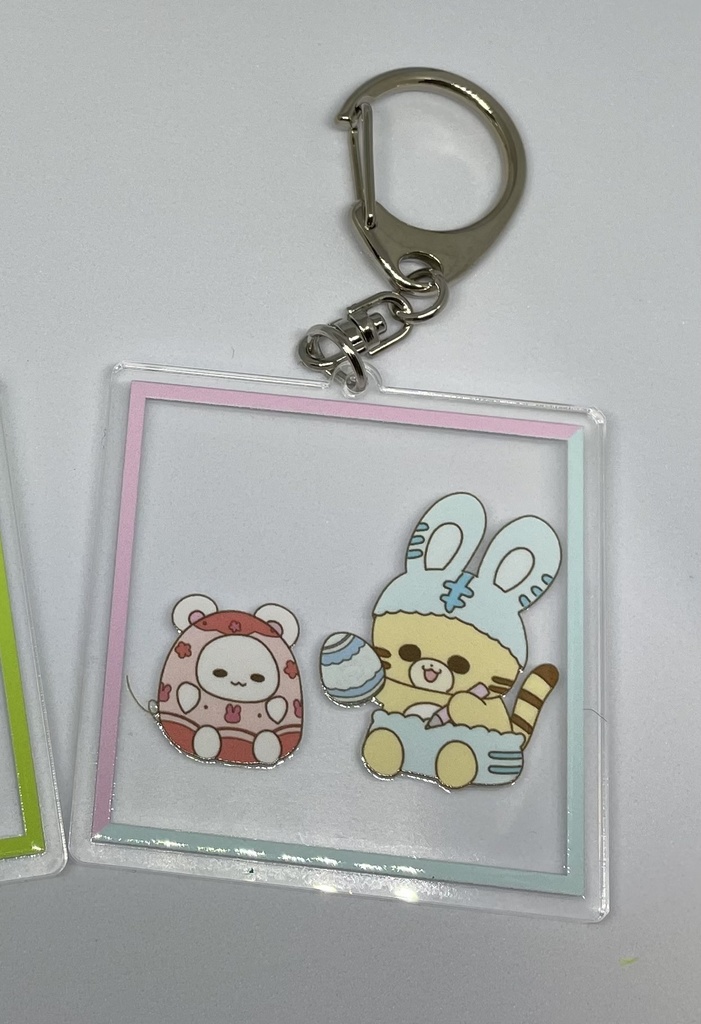 トラネコちゃんネズミちゃんアクリルキーホルダー_イースター