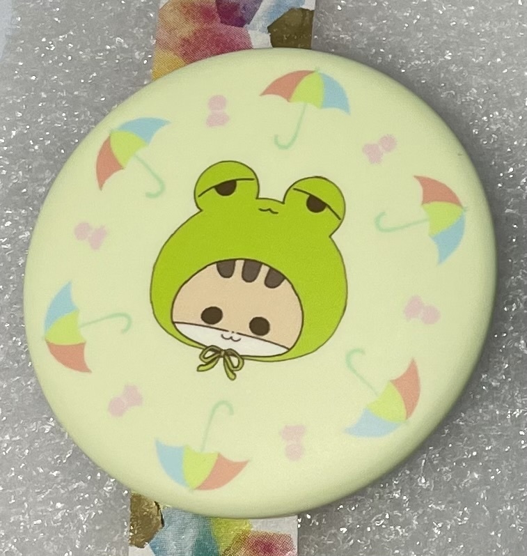 リスくん缶バッジ_梅雨