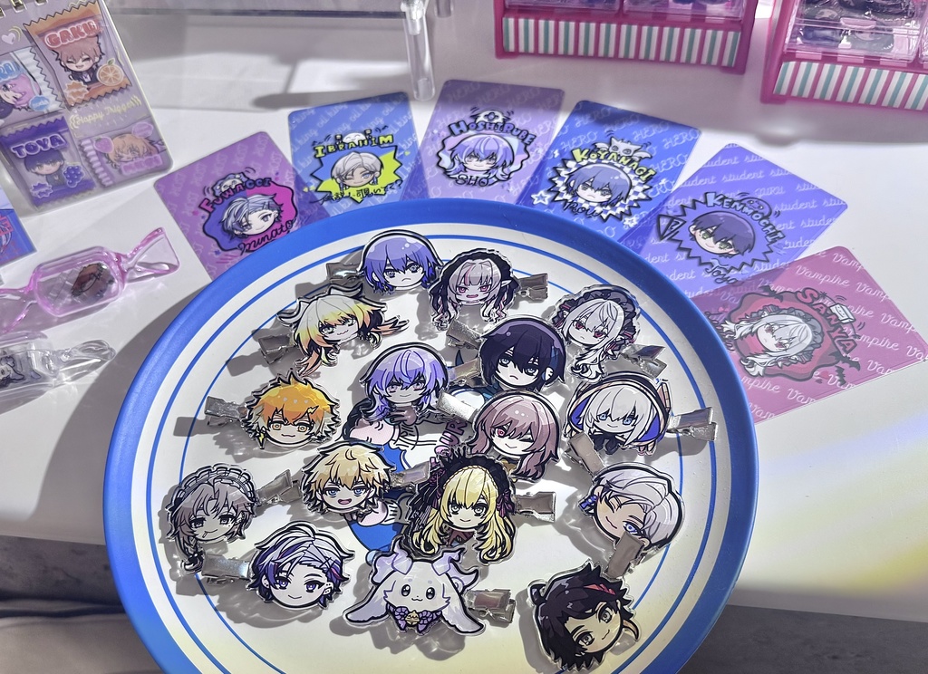 〖在庫販売〗アクリル前髪クリップ