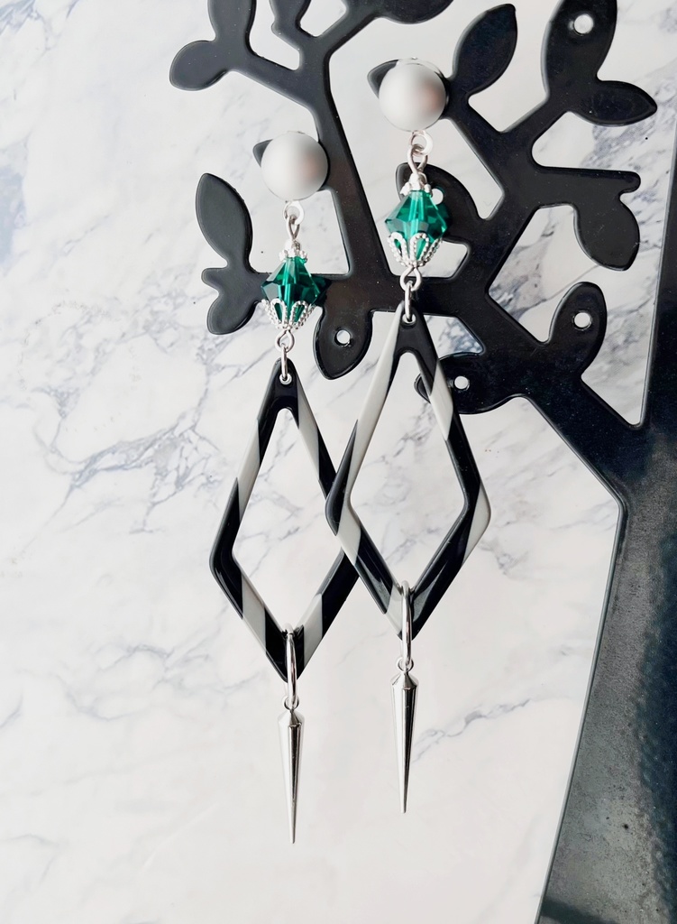 【無期迷途】アイン(クレイジードクター)イメージピアス