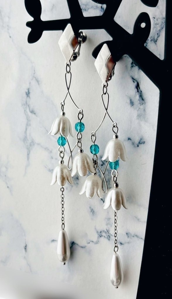 【無期迷途】NOX(画中の朝焼け)イメージイヤリング