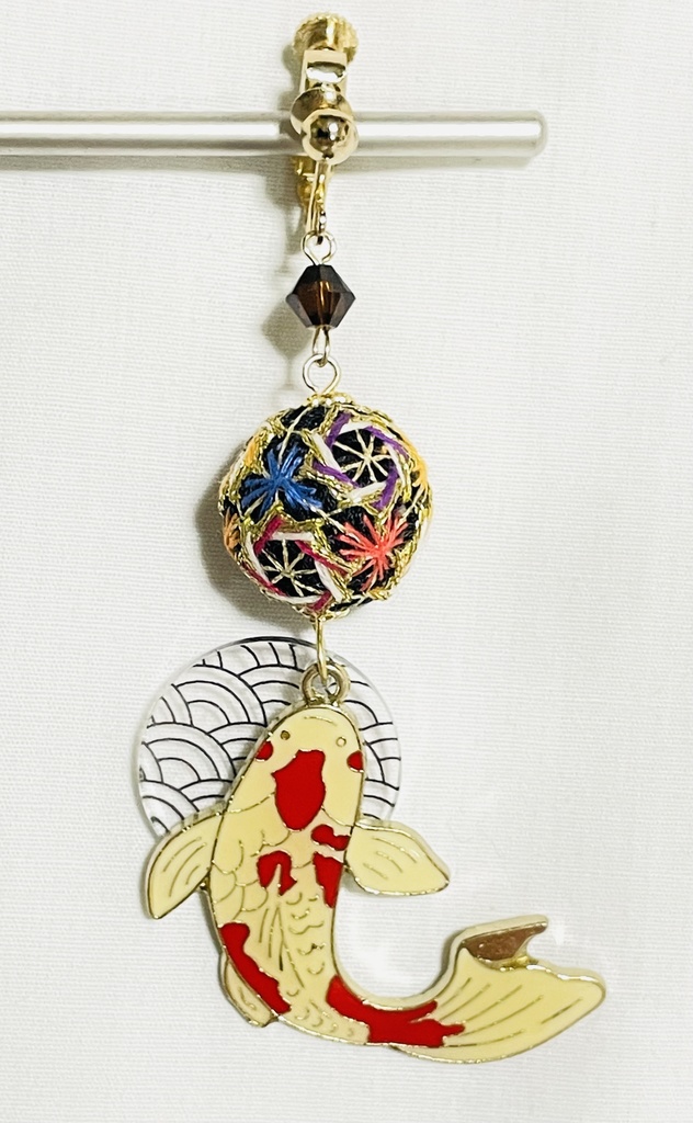 カグラギ・ディボウスキ/イメージ手毬アクセサリー