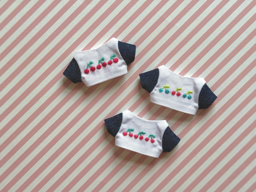 さくらんぼ刺繍T