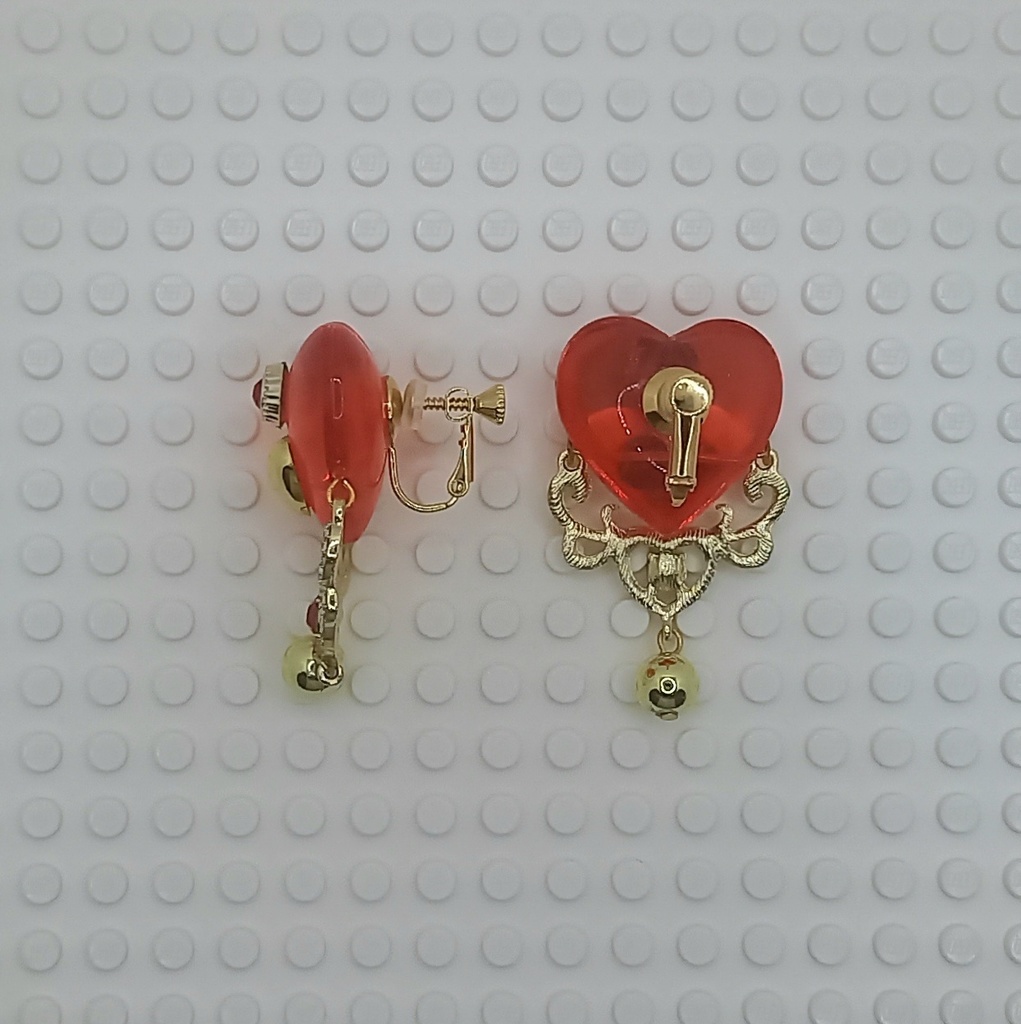 【モデル着用】【ちょい重】クリアレッドハート ピアス&イヤリング 2種