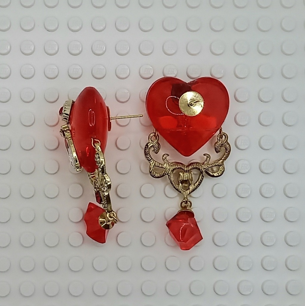 【モデル着用】【ちょい重】クリアレッドハート ピアス&イヤリング 2種